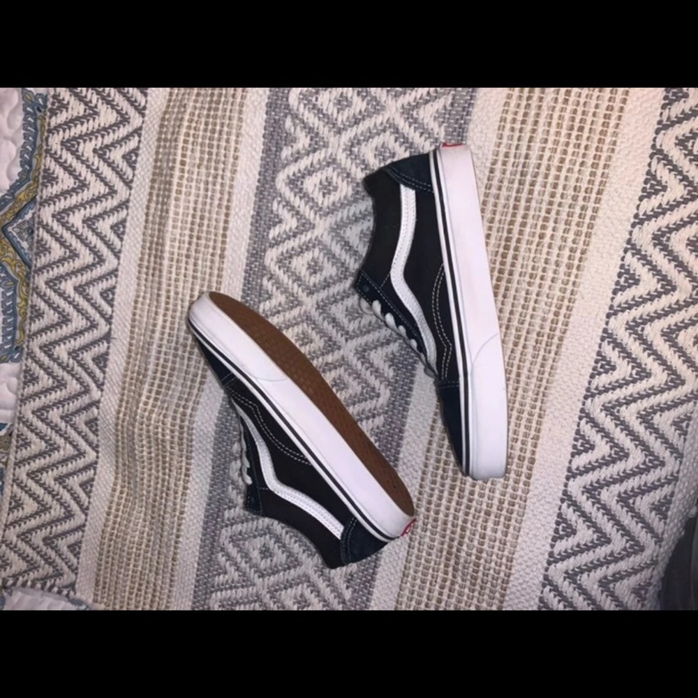 Vans - Picture 9 of 9